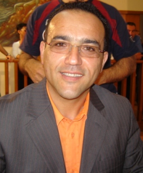 " Sindaco azzeri giunta e tagli rami secchi"