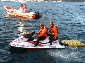 Vigili del Fuoco, gommone per le emergenze 